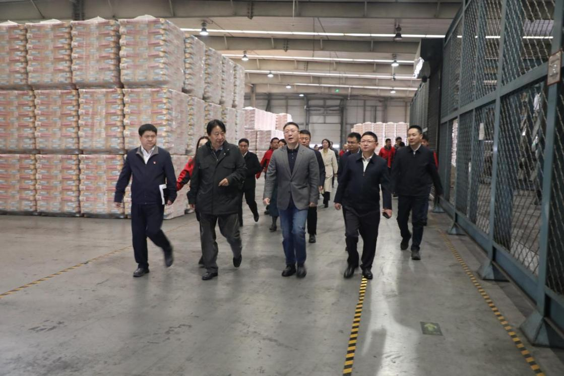 大兴区区长刘学亮一行莅临凯发k8 为企业高质量发展注入强心剂